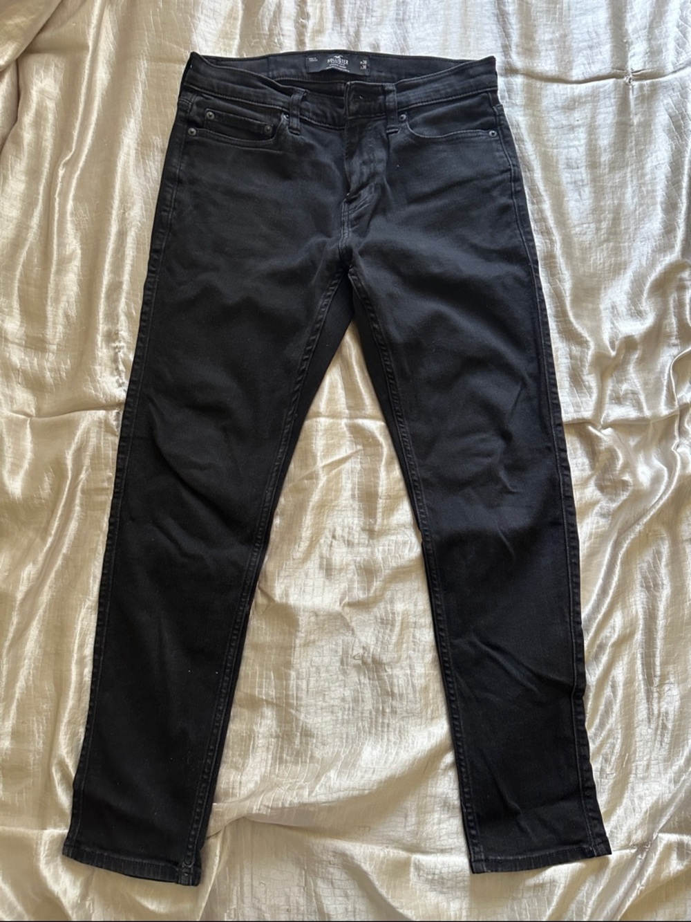 Hollister Men's 30x30 Athletic Skinny Jeans Black